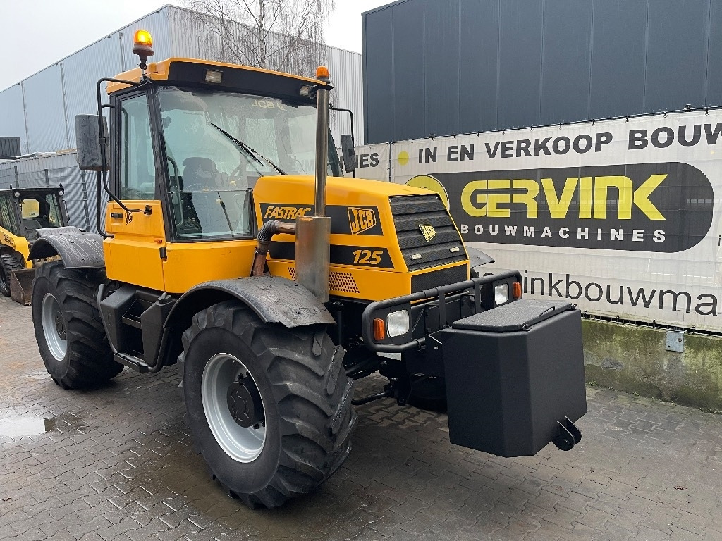 JCB Fastrac 125 - Трактор: снимка 2 JCB Fastrac 125 - Трактор: снимка 2