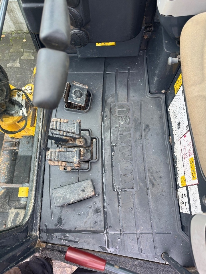 Komatsu PC 26 MR-3 - Мини багер: снимка 5 Komatsu PC 26 MR-3 - Мини багер: снимка 5