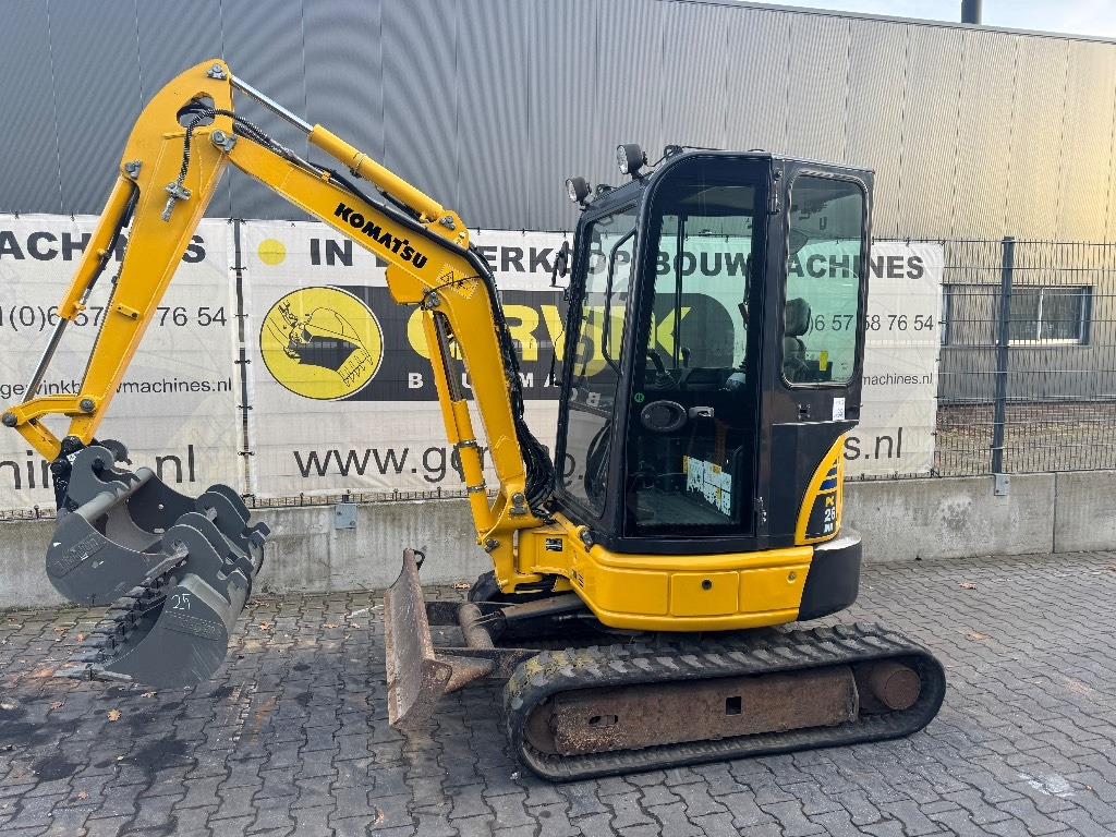 Komatsu PC 26 MR-3 - Мини багер: снимка 1 Komatsu PC 26 MR-3 - Мини багер: снимка 1