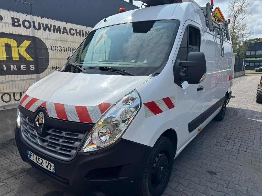 Renault Klubb K 32 - Автовишка: снимка 5 Renault Klubb K 32 - Автовишка: снимка 5