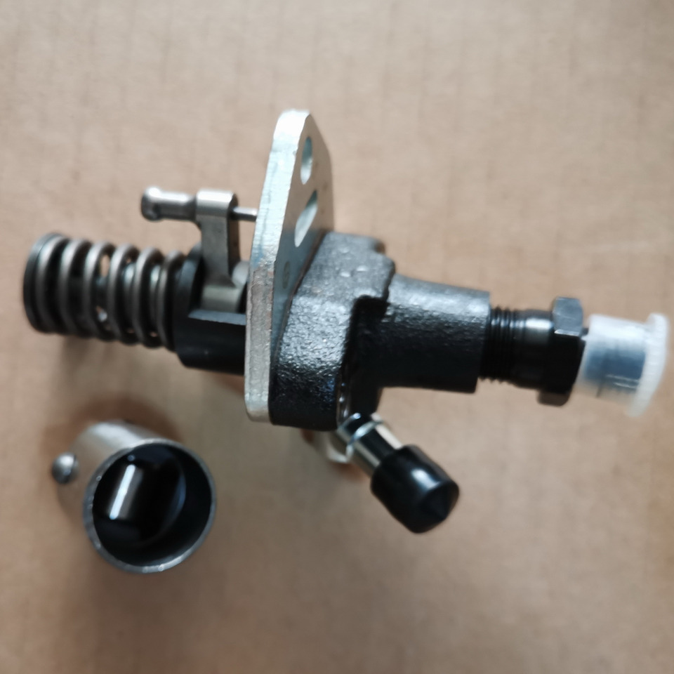 KOOP ENGINE KD192FC Original Fuel Injector - Инжектор за Колесен товарач: снимка 1 KOOP ENGINE KD192FC Original Fuel Injector - Инжектор за Колесен товарач: снимка 1