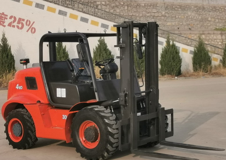 QINGDAO PROMISING 3T 4WD Rough Terrain Forklift CPCD30 - Мотокар с висока проходимост: снимка 1 QINGDAO PROMISING 3T 4WD Rough Terrain Forklift CPCD30 - Мотокар с висока проходимост: снимка 1