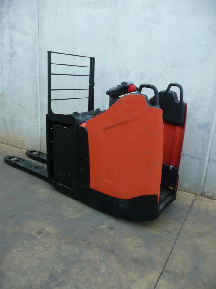 BT LPE 220 - Палетна количка: снимка 1 BT LPE 220 - Палетна количка: снимка 1