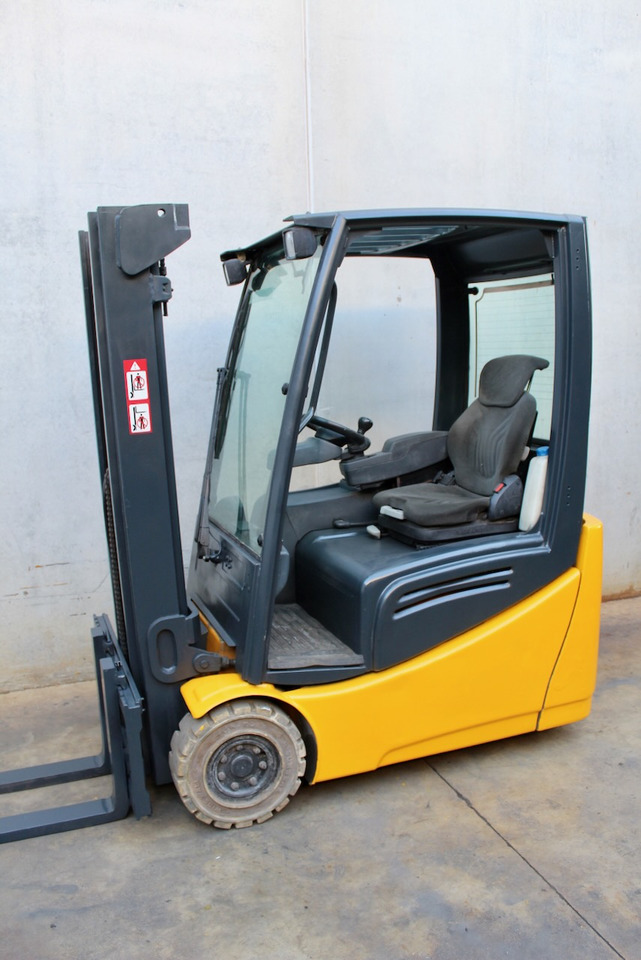 Jungheinrich EFG 216k 450 DZ - Електрокар: снимка 3 Jungheinrich EFG 216k 450 DZ - Електрокар: снимка 3