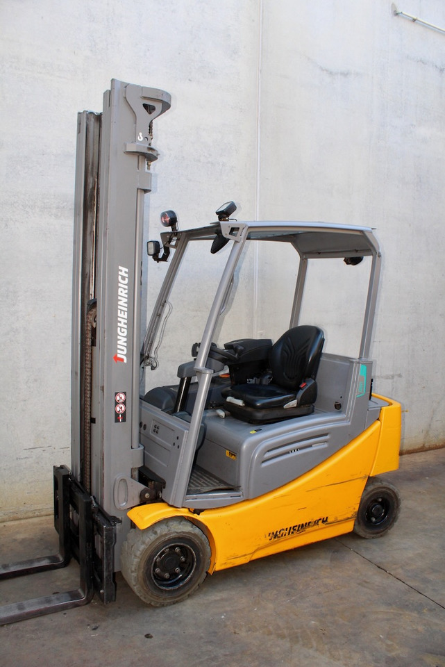 Jungheinrich EFG 318 600 DZ LI-ION - Електрокар: снимка 3 Jungheinrich EFG 318 600 DZ LI-ION - Електрокар: снимка 3
