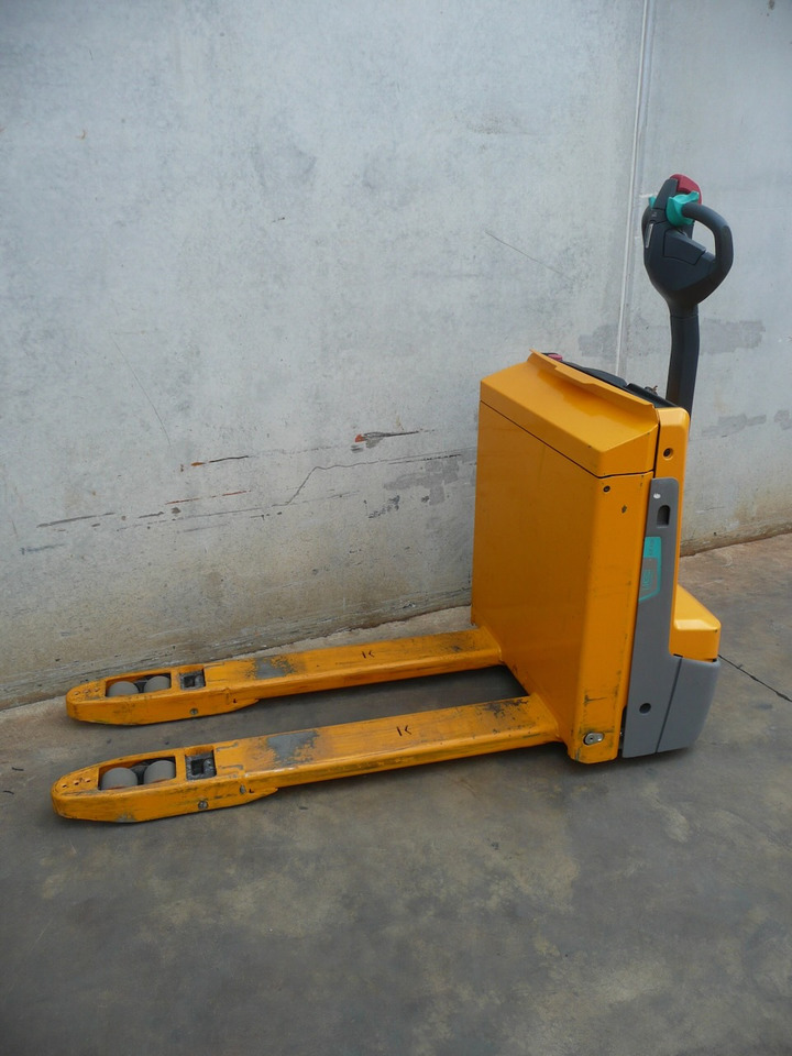 Jungheinrich EJE 116i LI-ION - Палетна количка: снимка 2 Jungheinrich EJE 116i LI-ION - Палетна количка: снимка 2