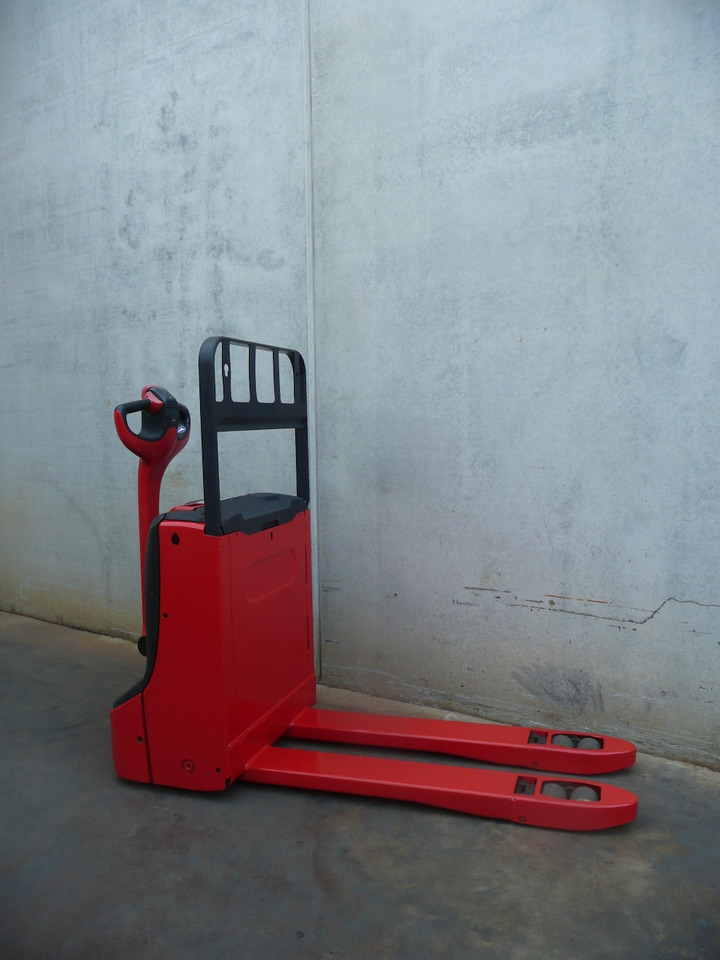 Linde T 16 - Палетна количка: снимка 4 Linde T 16 - Палетна количка: снимка 4