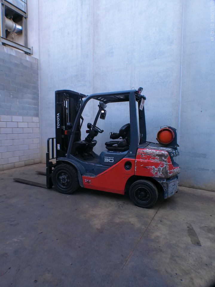 Toyota 02-8FGF30 MATRICULADA - Газокар: снимка 4 Toyota 02-8FGF30 MATRICULADA - Газокар: снимка 4