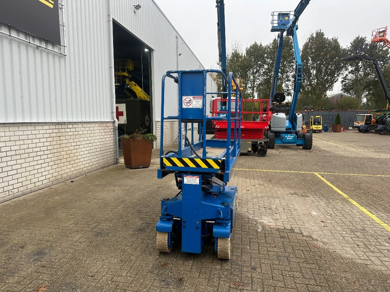 UpRight SL20 - Ножична работна платформа: снимка 5 UpRight SL20 - Ножична работна платформа: снимка 5