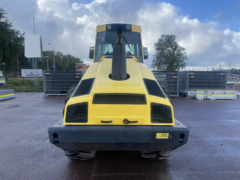 Bomag BW 213 P D H-4 - Валяк: снимка 5 Bomag BW 213 P D H-4 - Валяк: снимка 5