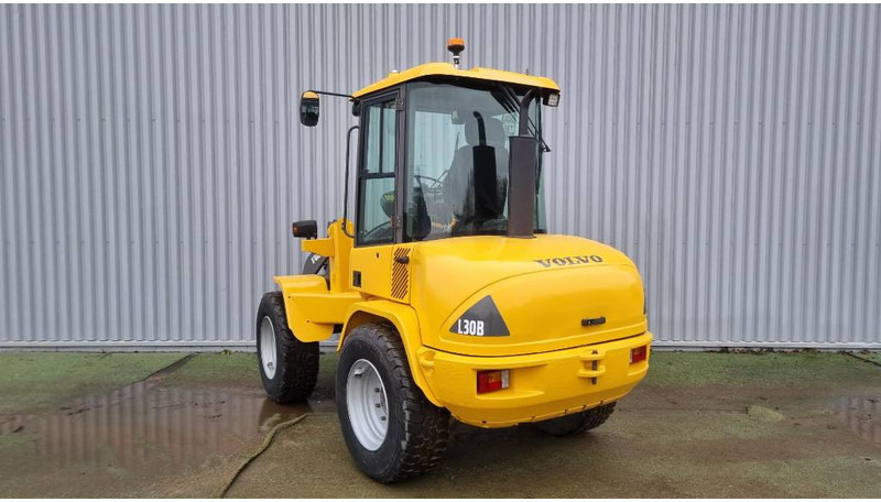 Volvo L30 B, Hjullastare - Колесен товарач: снимка 3 Volvo L30 B, Hjullastare - Колесен товарач: снимка 3