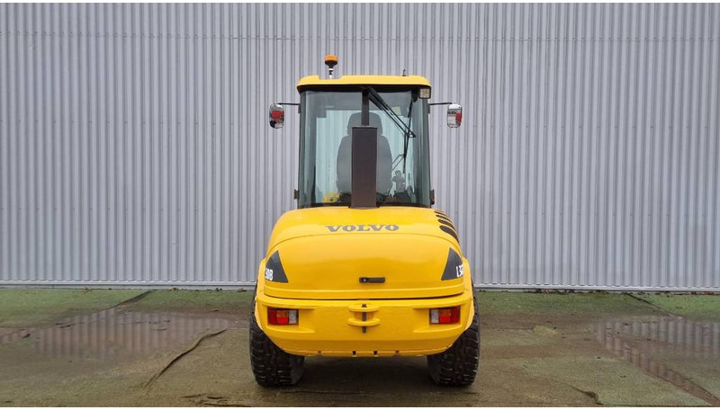 Volvo L30 B, Hjullastare - Колесен товарач: снимка 4 Volvo L30 B, Hjullastare - Колесен товарач: снимка 4