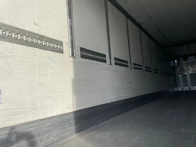 Изотермичен полуремарке Krone Frigo Double stock carrier vector dubbele verdamper H=270 W=250 cm: снимка 10