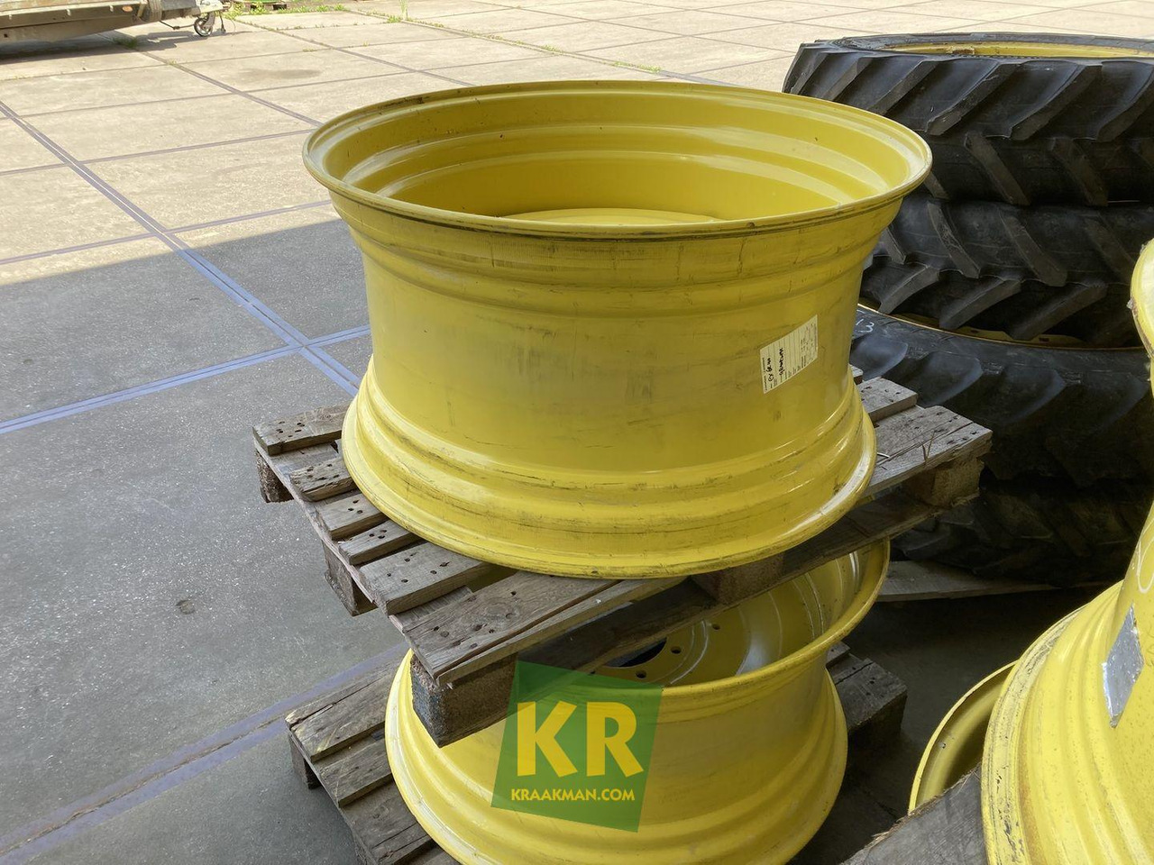 16 X 24 velg John Deere - Джанта за Селскостопанска техника: снимка 3 16 X 24 velg John Deere - Джанта за Селскостопанска техника: снимка 3