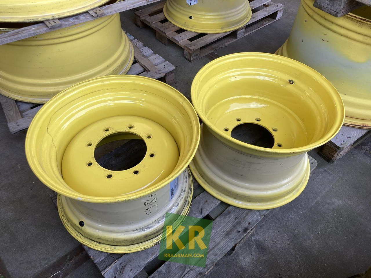 16 X 24 velg John Deere - Джанта за Селскостопанска техника: снимка 2 16 X 24 velg John Deere - Джанта за Селскостопанска техника: снимка 2