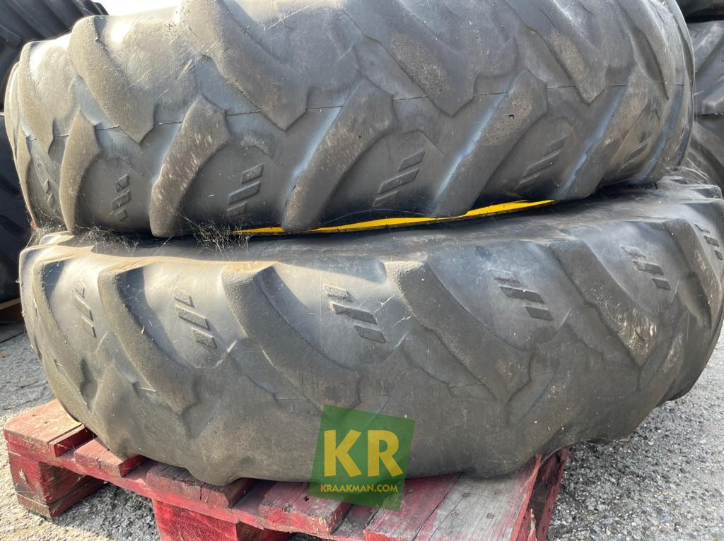 270/95R32 Cropker Kleber - Комплект колела за Селскостопанска техника: снимка 2 270/95R32 Cropker Kleber - Комплект колела за Селскостопанска техника: снимка 2