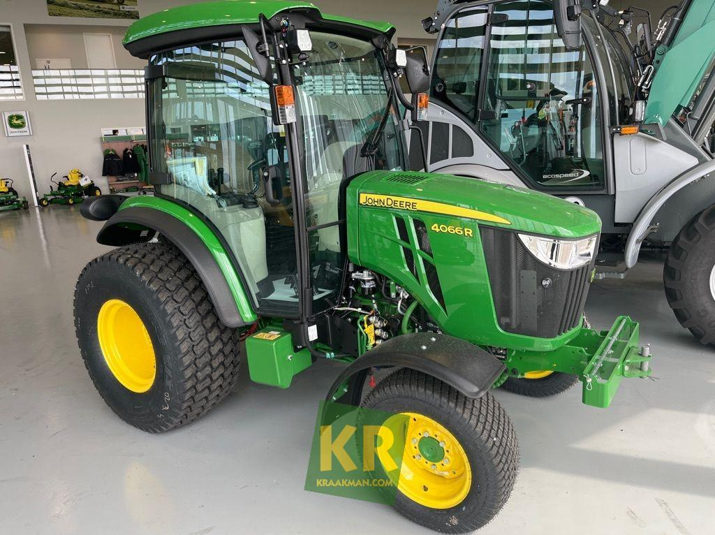 4066R John Deere - Малък трактор: снимка 1 4066R John Deere - Малък трактор: снимка 1