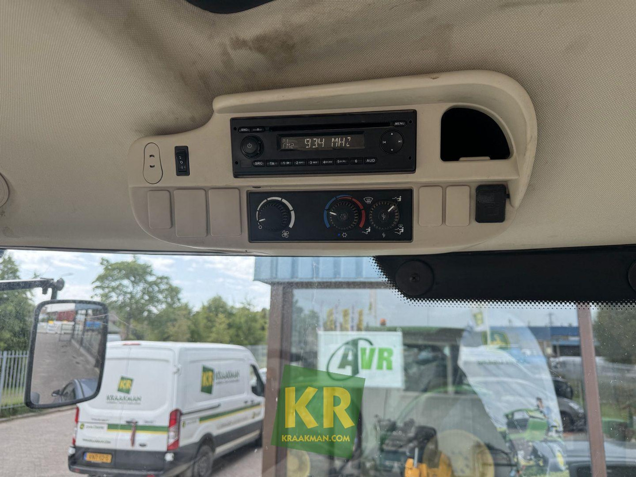 6125R John Deere - Трактор: снимка 2 6125R John Deere - Трактор: снимка 2