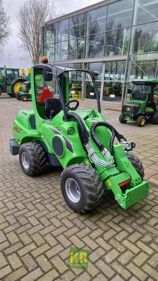 755 TDL Avant - Компактен товарач: снимка 4 755 TDL Avant - Компактен товарач: снимка 4