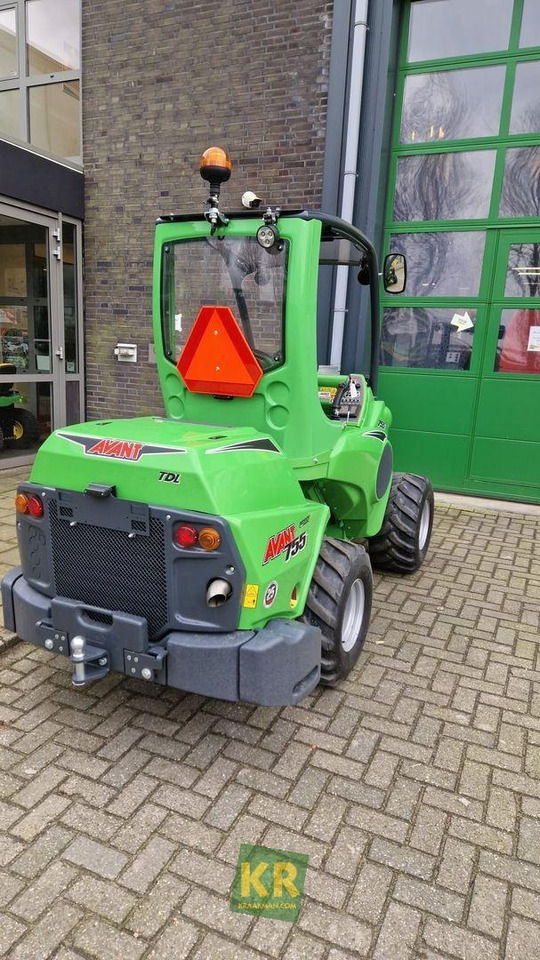 755 TDL Avant - Компактен товарач: снимка 3 755 TDL Avant - Компактен товарач: снимка 3