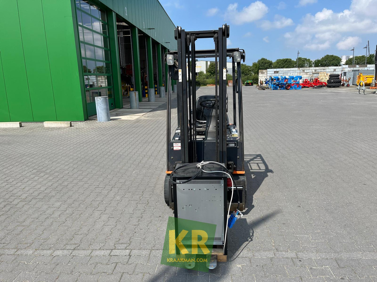 B18T Doosan - Мотокар за монтаж на камиони: снимка 2 B18T Doosan - Мотокар за монтаж на камиони: снимка 2