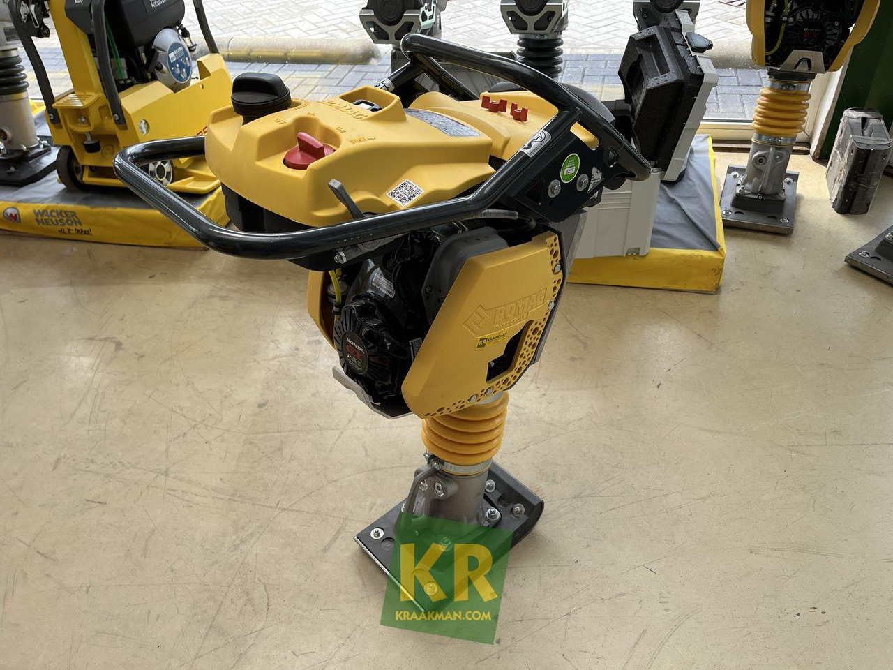 Bomag BT60 - Трамбовка: снимка 1 Bomag BT60 - Трамбовка: снимка 1