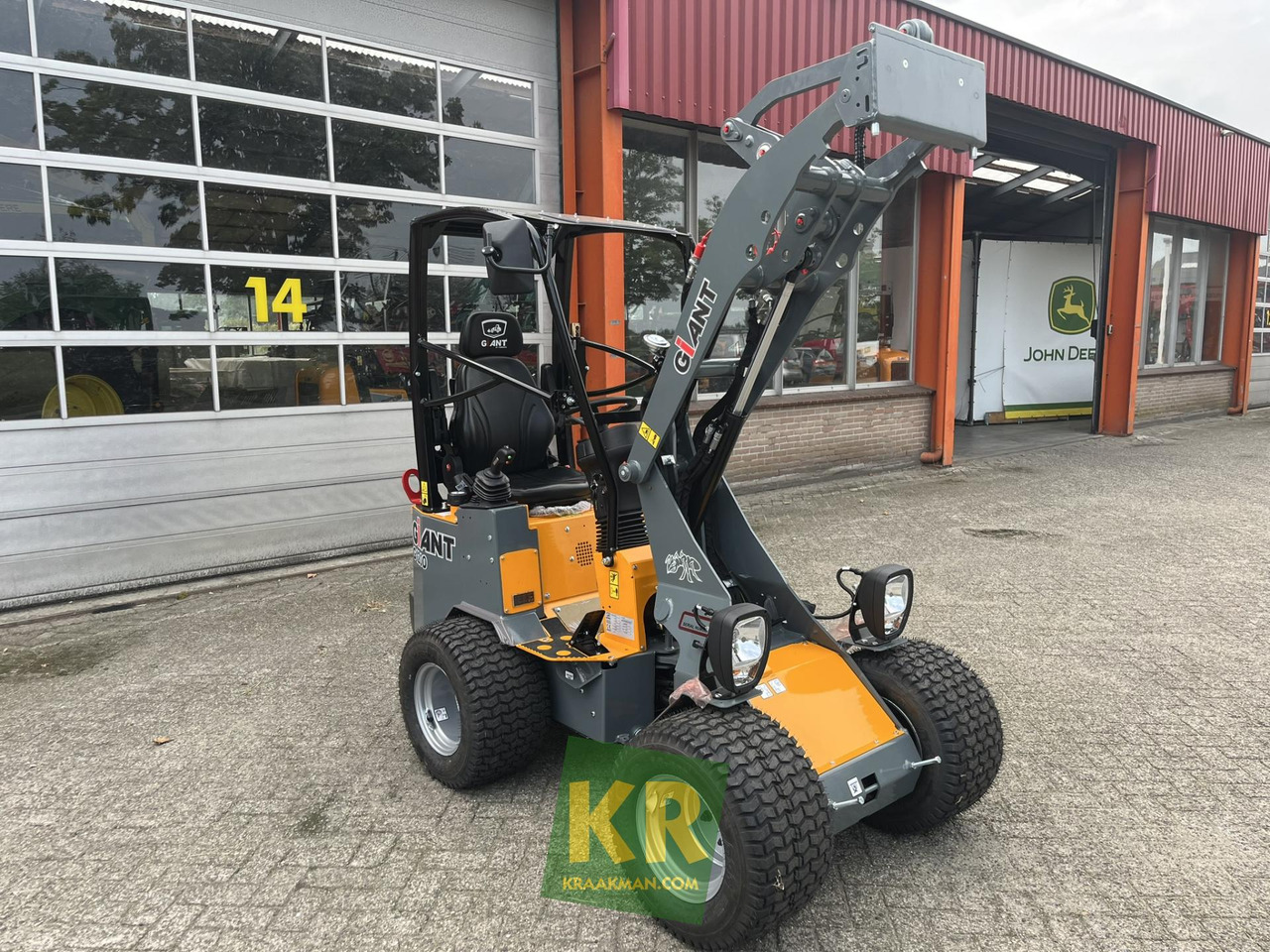 G1200 Giant - Компактен товарач: снимка 3 G1200 Giant - Компактен товарач: снимка 3