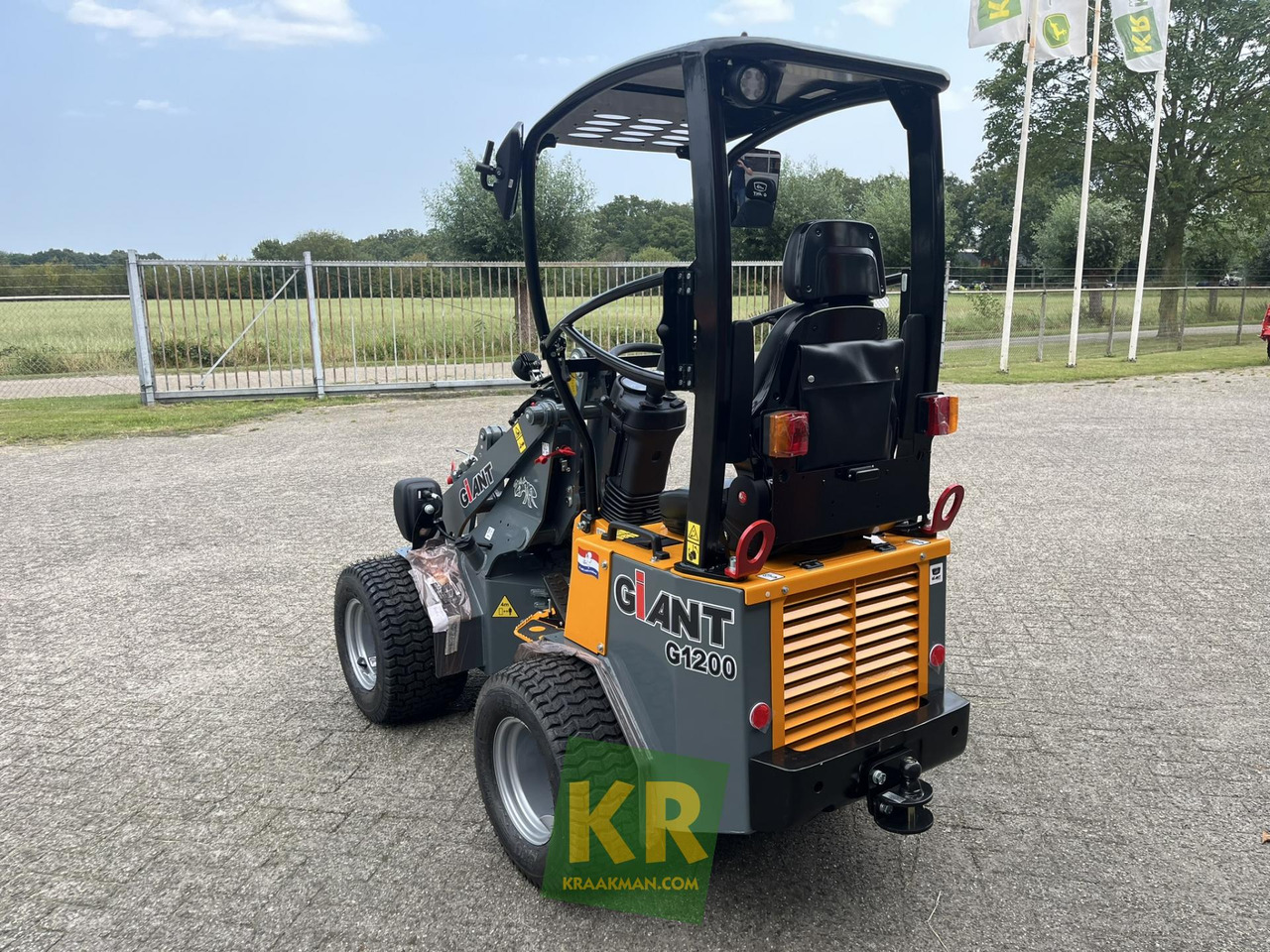 G1200 Giant - Компактен товарач: снимка 5 G1200 Giant - Компактен товарач: снимка 5