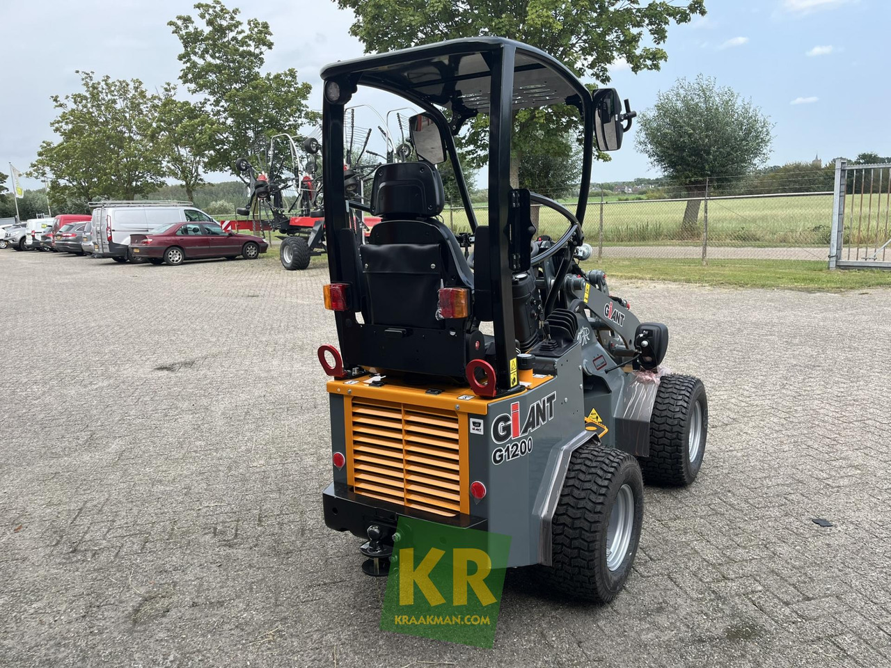 G1200 Giant - Компактен товарач: снимка 4 G1200 Giant - Компактен товарач: снимка 4