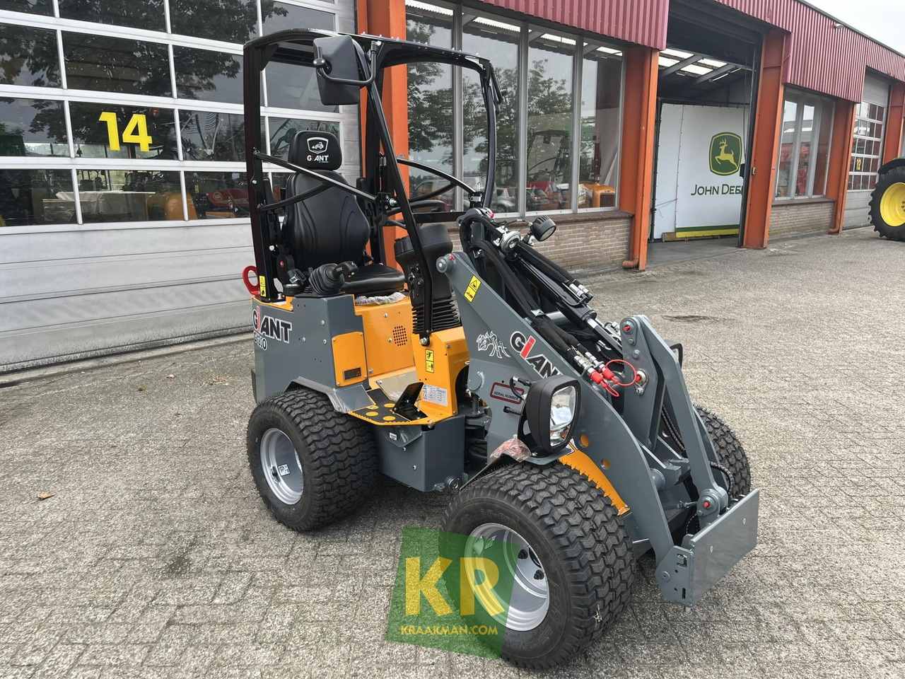 G1200 Giant - Компактен товарач: снимка 2 G1200 Giant - Компактен товарач: снимка 2