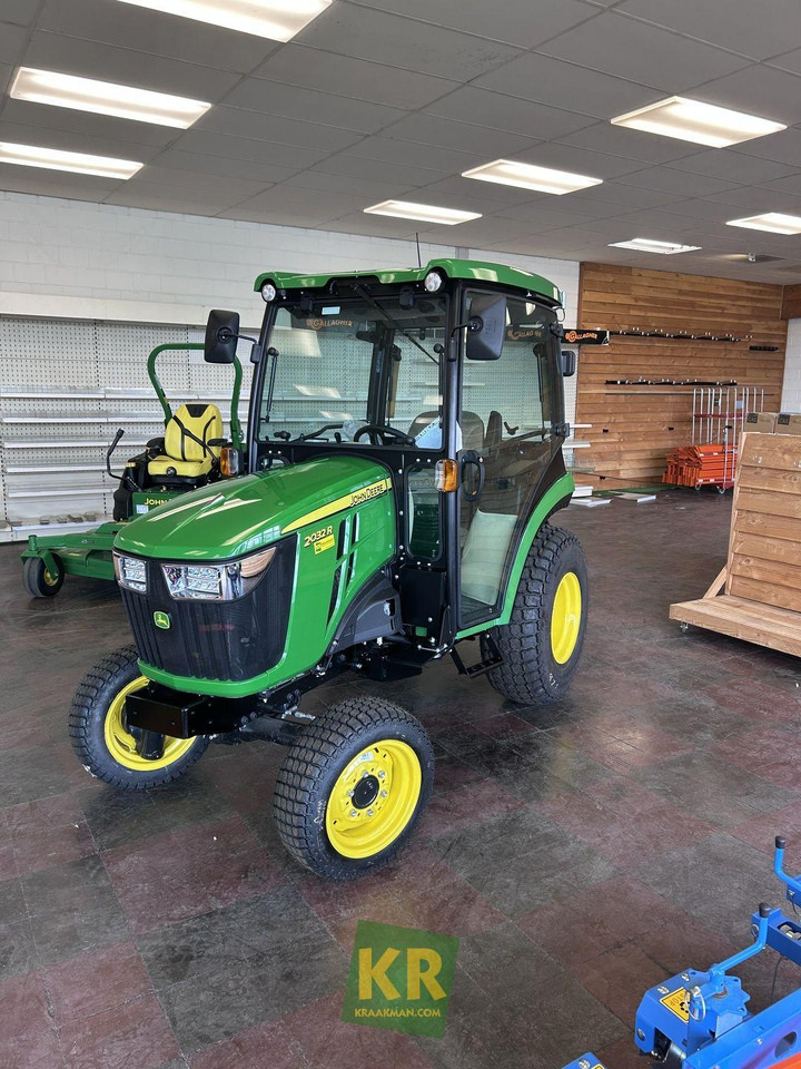 John Deere 2032R - Малък трактор: снимка 1 John Deere 2032R - Малък трактор: снимка 1