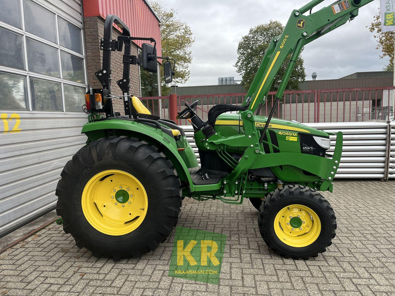 John Deere 4049M  - Малък трактор: снимка 1 John Deere 4049M  - Малък трактор: снимка 1