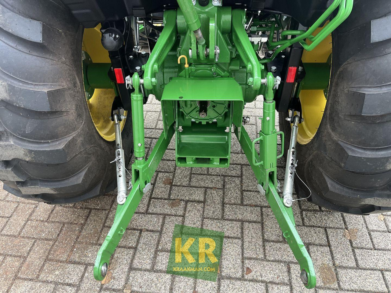 John Deere 4049M  - Малък трактор: снимка 5 John Deere 4049M  - Малък трактор: снимка 5