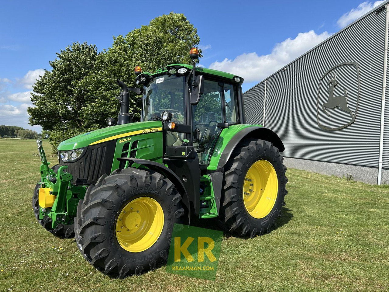 John Deere 6120M - Трактор: снимка 2 John Deere 6120M - Трактор: снимка 2