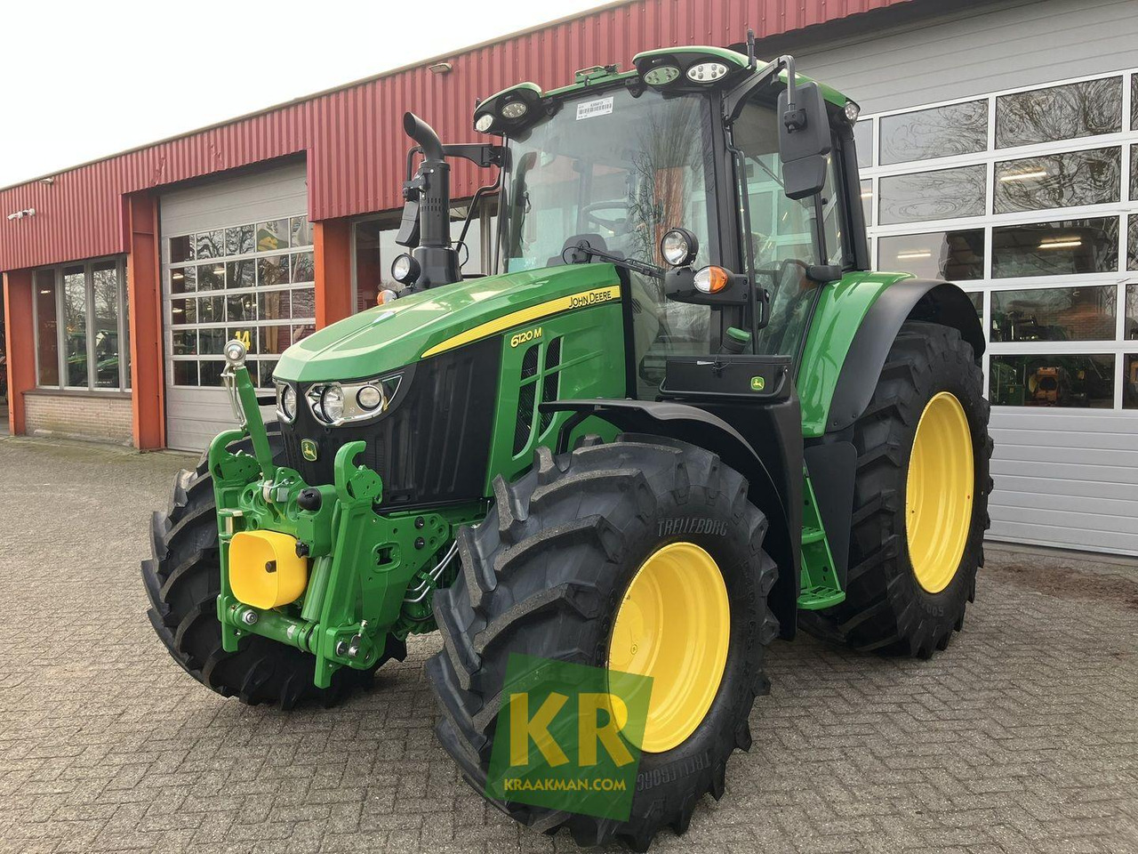 John Deere 6120M - Трактор: снимка 1 John Deere 6120M - Трактор: снимка 1