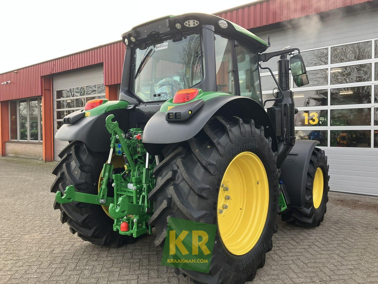 John Deere 6120M - Трактор: снимка 3 John Deere 6120M - Трактор: снимка 3