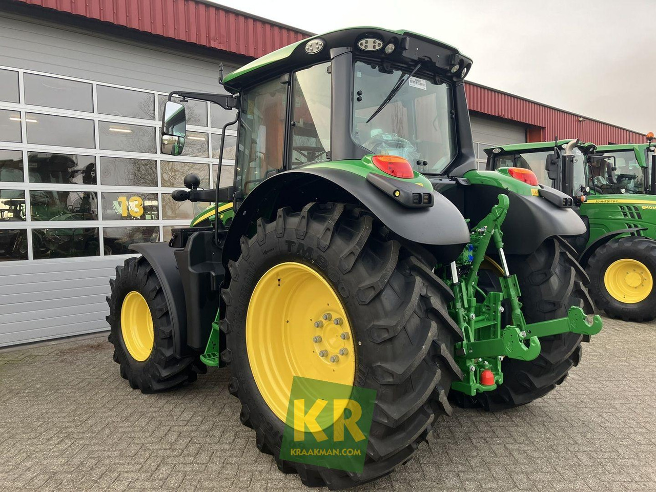 John Deere 6120M - Трактор: снимка 5 John Deere 6120M - Трактор: снимка 5
