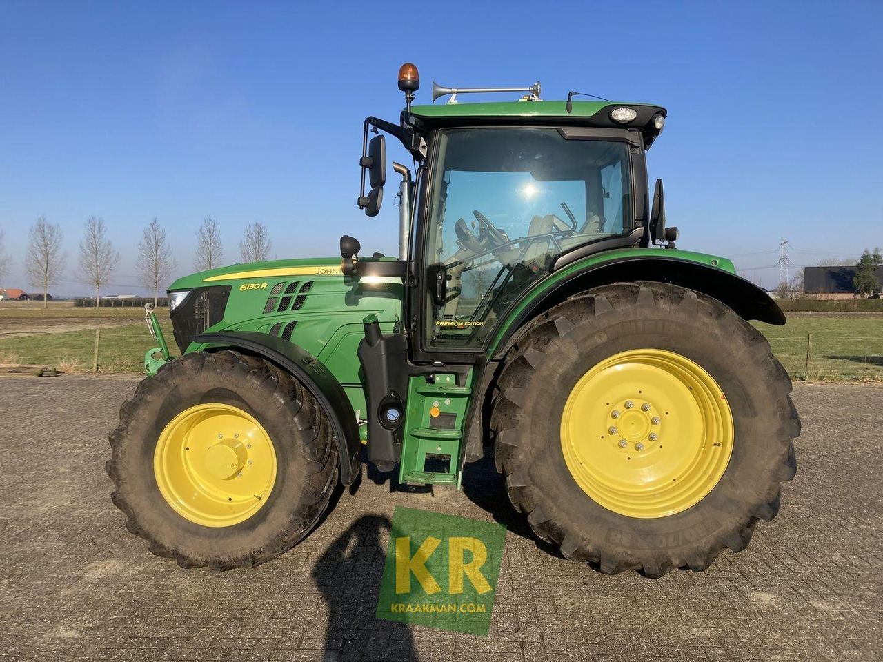 John Deere 6130R - Трактор: снимка 2 John Deere 6130R - Трактор: снимка 2