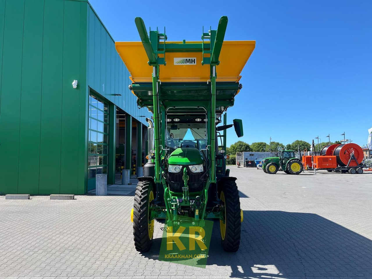 John Deere 6R 155 - Трактор: снимка 2 John Deere 6R 155 - Трактор: снимка 2