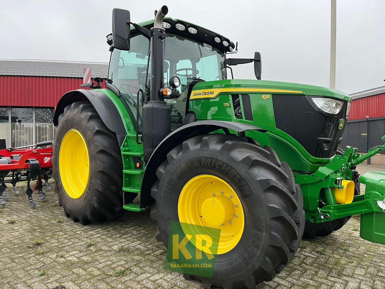 John Deere 6R 175 - Трактор: снимка 2 John Deere 6R 175 - Трактор: снимка 2