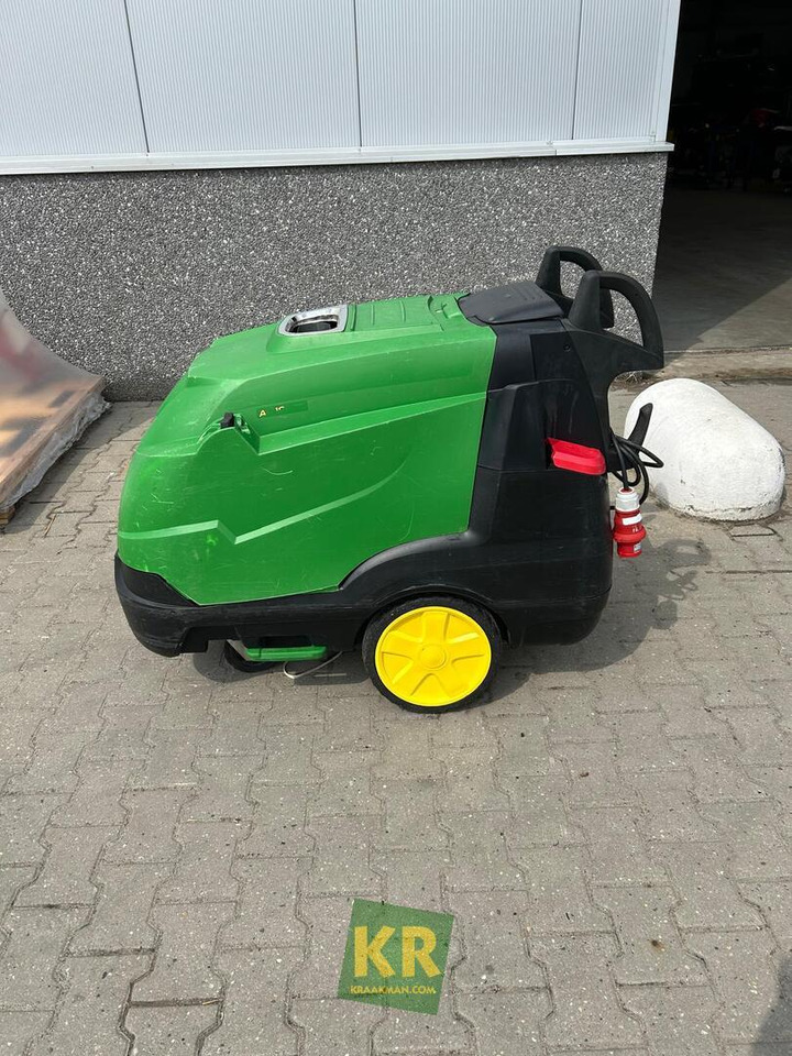 John Deere AC - Водоструйка: снимка 1 John Deere AC - Водоструйка: снимка 1