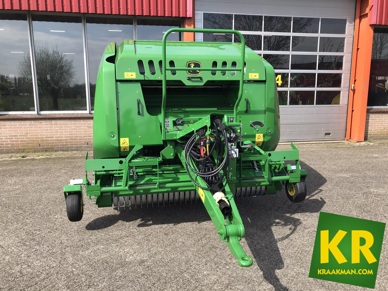 John Deere F441M - Рулонна сламопреса: снимка 2 John Deere F441M - Рулонна сламопреса: снимка 2