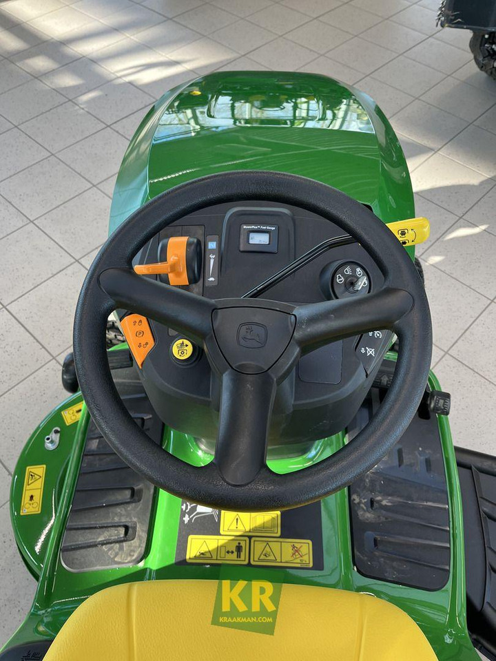 John Deere X127 - Косачка за трева: снимка 1 John Deere X127 - Косачка за трева: снимка 1