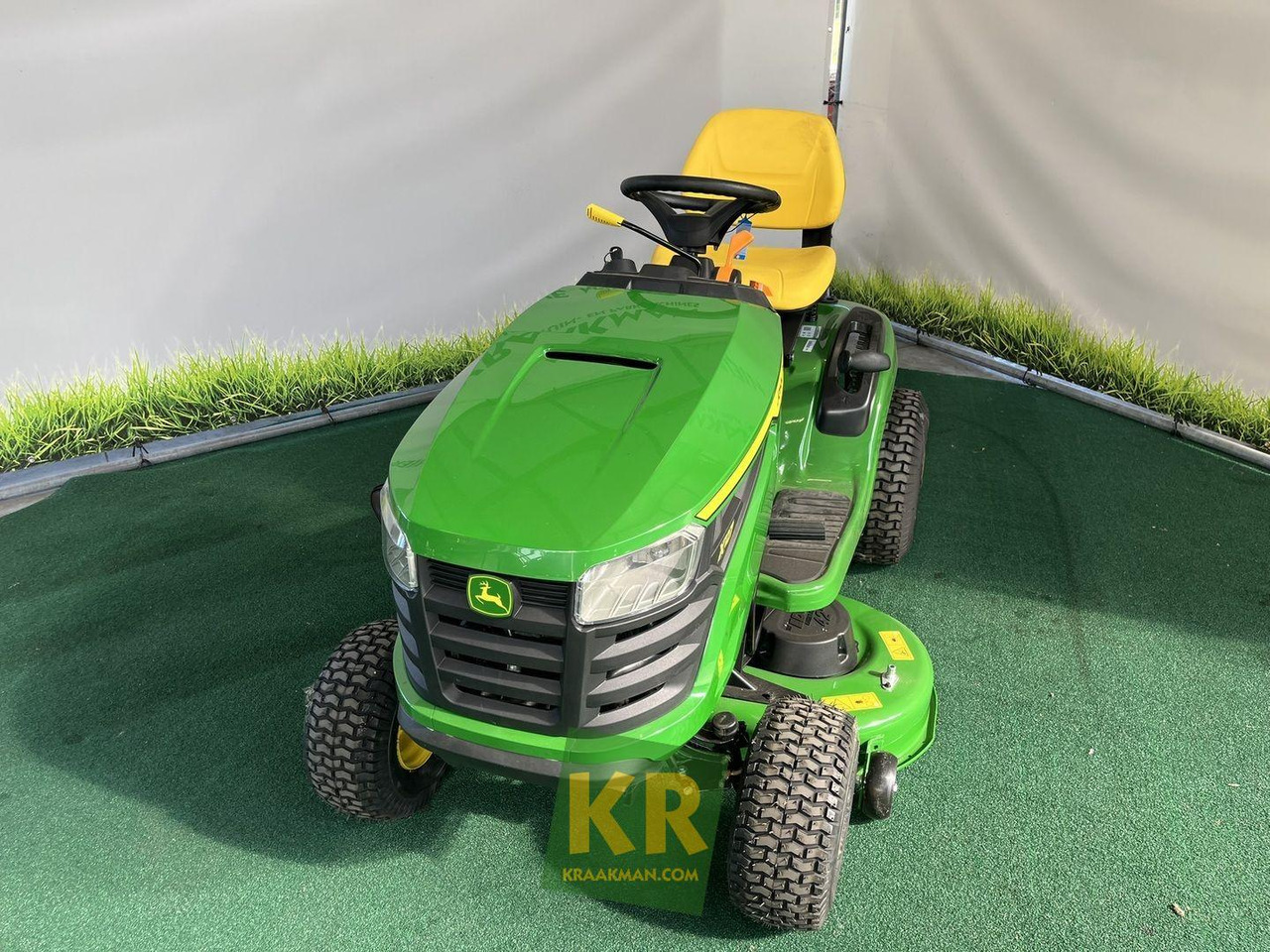 John Deere X127  - Косачка за трева: снимка 3 John Deere X127  - Косачка за трева: снимка 3