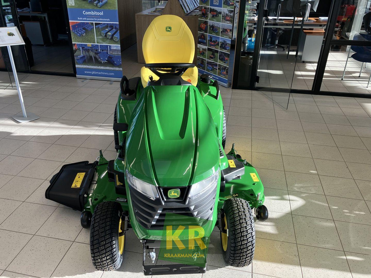John Deere X590 - Косачка за трева: снимка 4 John Deere X590 - Косачка за трева: снимка 4