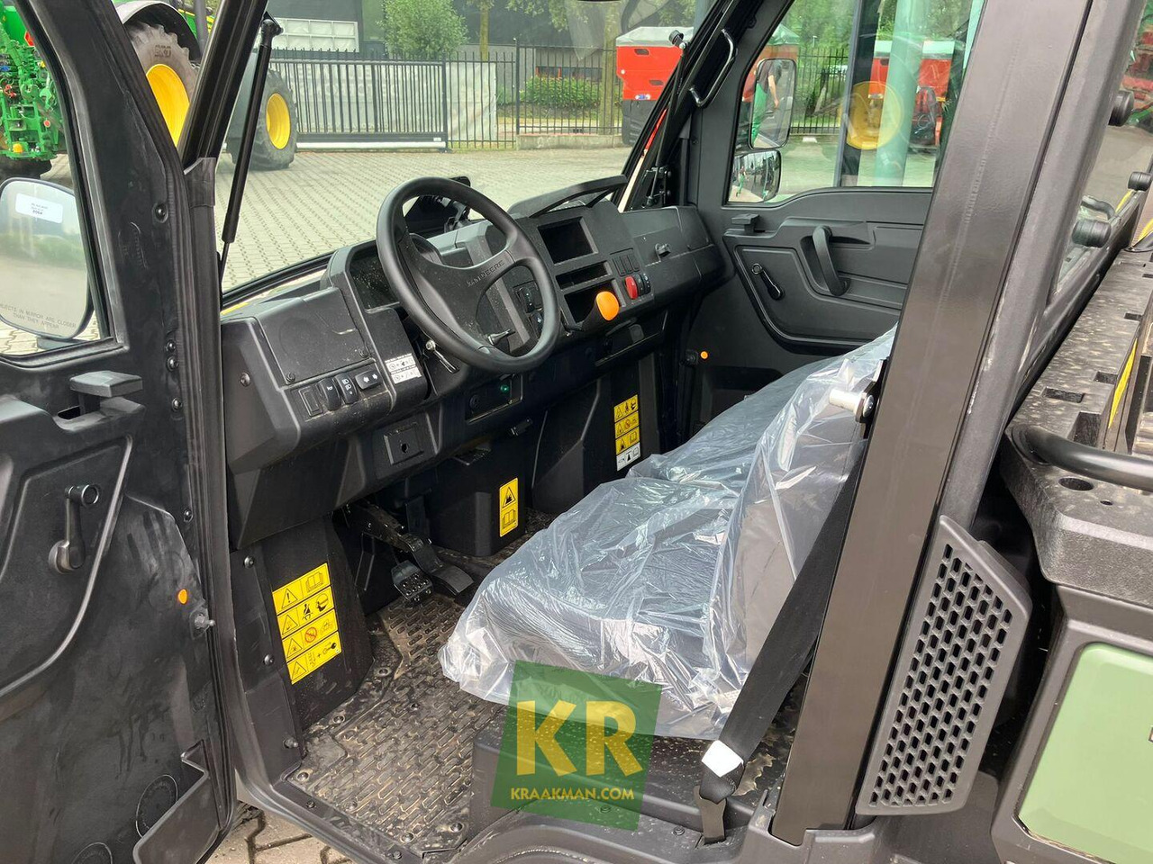 John Deere XUV875M - Четириколка: снимка 4 John Deere XUV875M - Четириколка: снимка 4