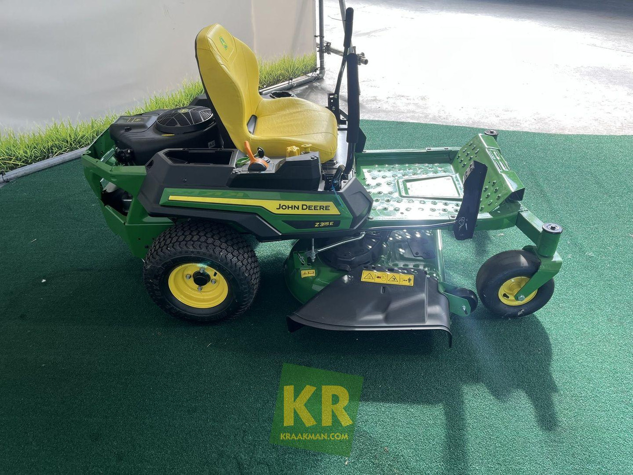 John Deere Z315E Zeroturn maaier - Косачка за трева: снимка 4 John Deere Z315E Zeroturn maaier - Косачка за трева: снимка 4