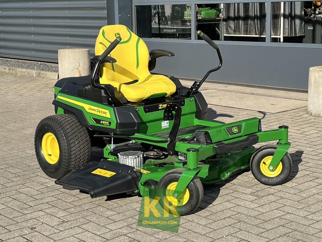John Deere Z370R ELECTRIC - Косачка за трева: снимка 1 John Deere Z370R ELECTRIC - Косачка за трева: снимка 1