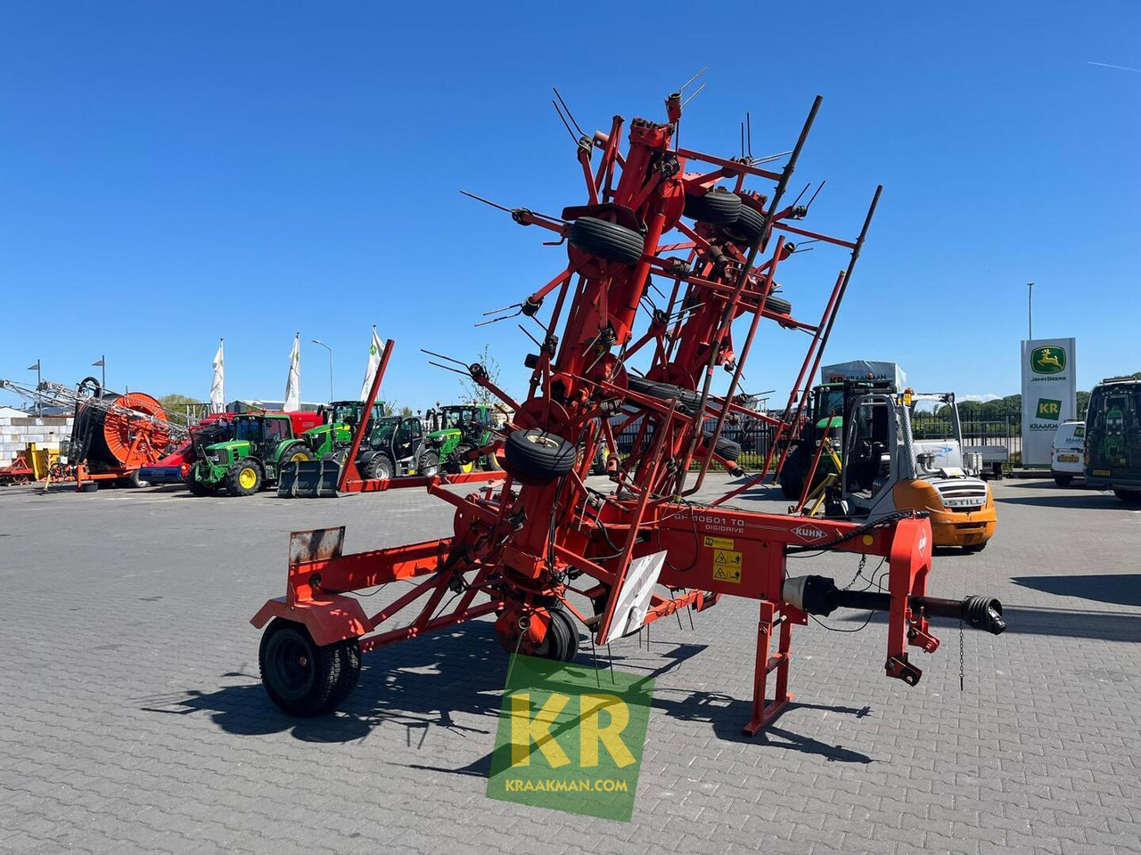 Kuhn GF 10601 - Гребло/ Сенообръщачка: снимка 4 Kuhn GF 10601 - Гребло/ Сенообръщачка: снимка 4