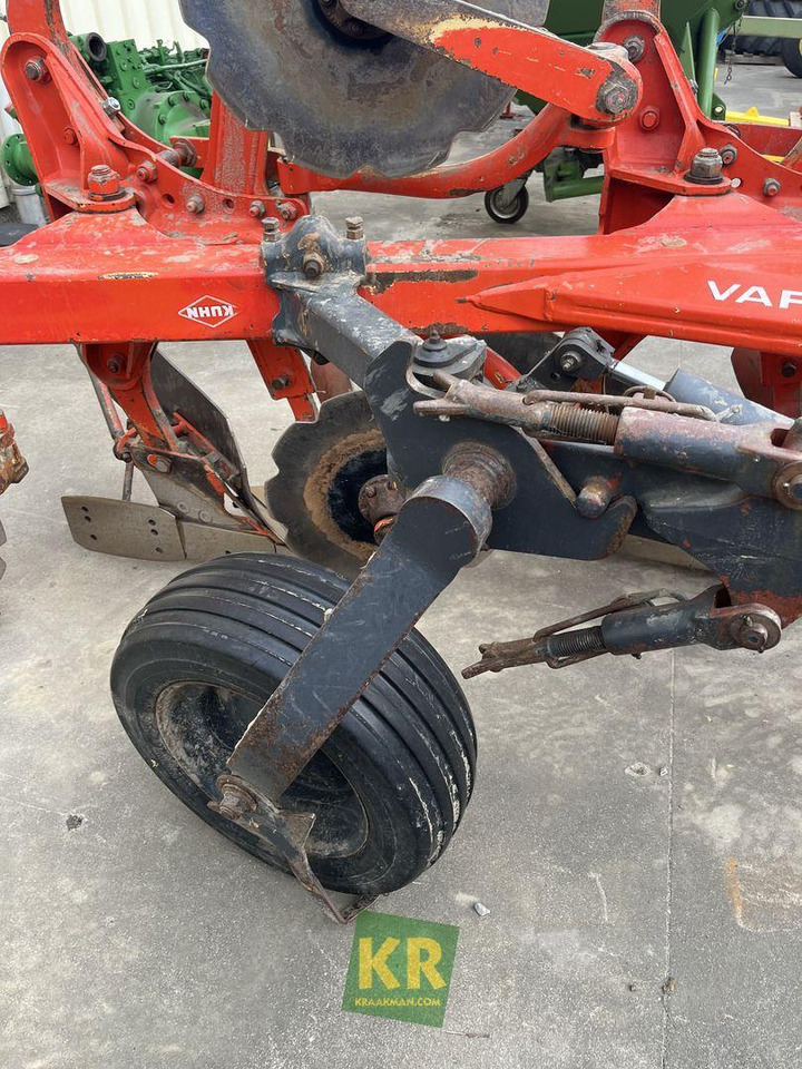 Kuhn VARI MASTER 121 - Плуг: снимка 5 Kuhn VARI MASTER 121 - Плуг: снимка 5